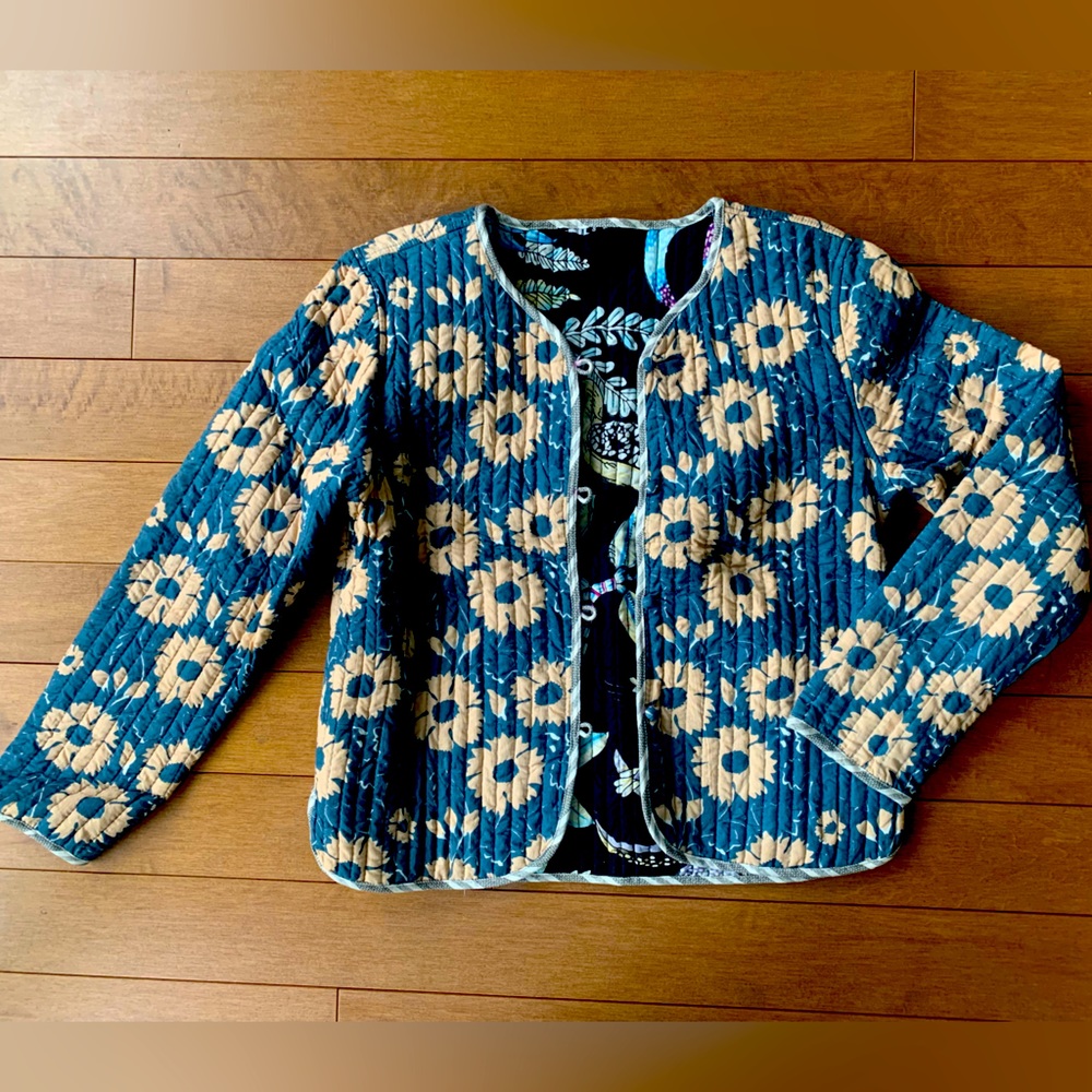 NEVER WORN Quilted 60s style reversible jacket